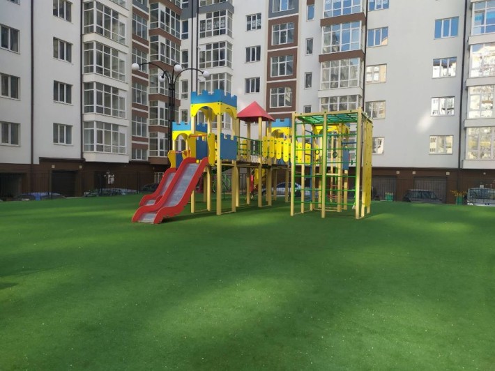ЗДАНА квартира, Продам, 2-кімн., Центр,  район гот.Надії, Бандери - фото 1