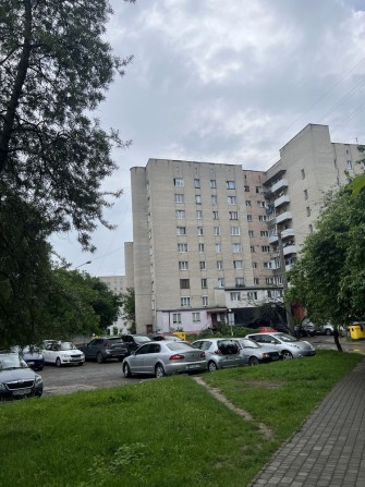 Продам 2 км квартиру на Молоді - фото 1