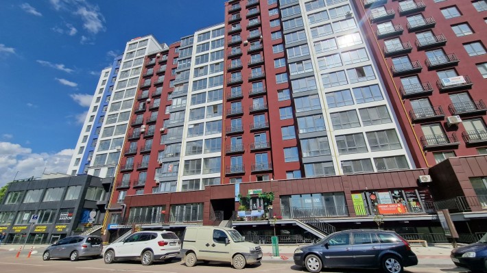 Продам 2  кімнатна  , двохстороння внутрішня - фото 1