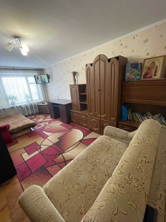 Продам 1 кімнатну квартиру 1,7 км вiд центру. Термiново. Власник. - фото 1
