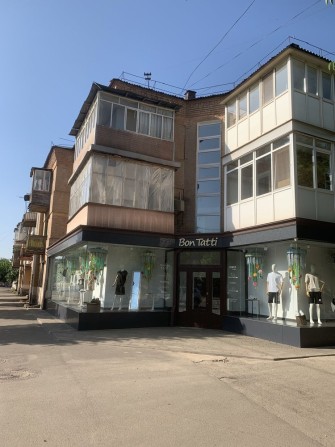Продается 2-х комнатная сталинка с автономкой в центр-город. Районе - фото 1
