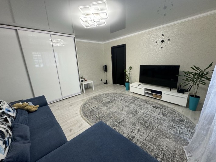 Власник Продам квартиру порт сіті там там 27 школа Липинського 11 - фото 1
