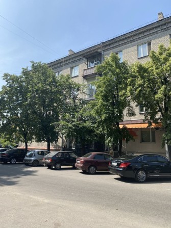 В продажі 2х.кімн.квартира(сталінка) - фото 1