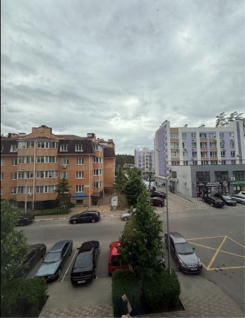 Трьокімнатна квартира в центральній частині міста - фото 1