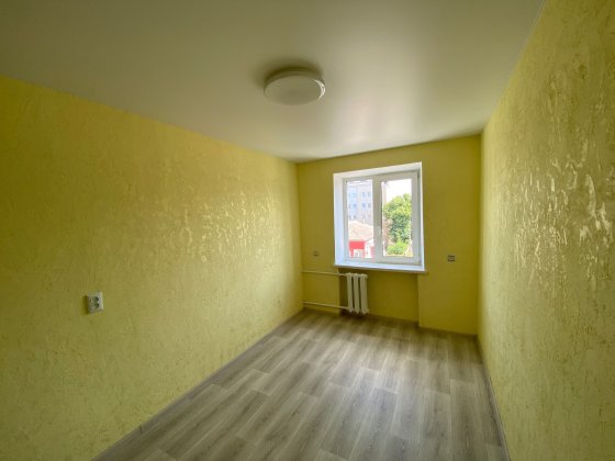 Продаж малосімейки в Центрі біля ринку Кременчуг