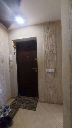 Продається трьох кімнатна квартира від власників - фото 1