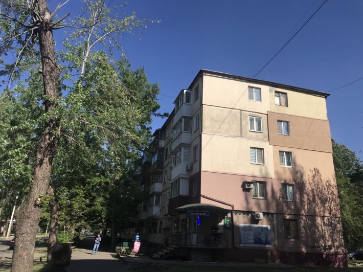 Продам 2-х ком. возле БТИ ул. Героев АТО 38 - фото 1