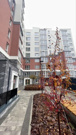 Простора 2к квартира у сучасному ЖК - фото 1