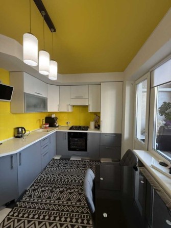 Продаж 2-кімнатної квартири з євроремонтом, 72 м² — 67 000 $ - фото 1