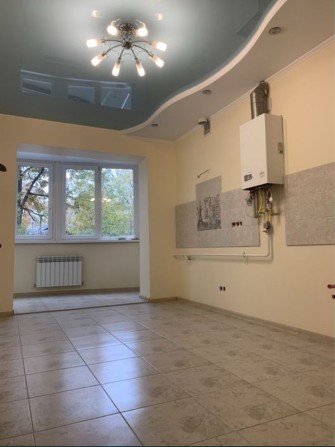 Продаж великої 2 кімнатної квартири 75м2 в центрі міста! - фото 1