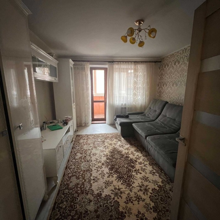 Продам чешку в Центрі - фото 1
