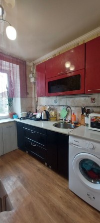 Продам гарну  1 кімнатну квартиру третій поверх - фото 1