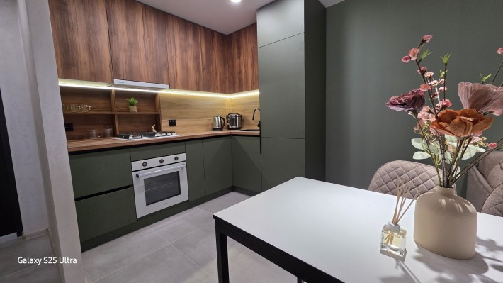 Продажа без комісії , Є відновлення Квартира з ремонтом 3х кімнатна - фото 1