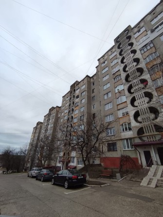 Продам 2 - кімнатну квартиру! Вул. Вол. Дивізії. Р-н. Північний. - фото 1