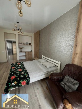 Продається квартира з якісним ремонтом у самому центрі міста\ - фото 1