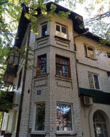 Продам 3-х кімнатну квартиру в центрі м. Суми ! - фото 1