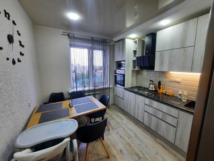 Продам 3к квартиру з капітальним ремонтом біля 17шк - фото 1
