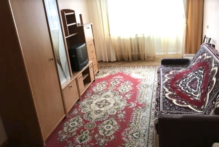 Продаю 1 кім.кв. в цегляному будинку - фото 1