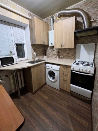 Продам 3-кімнатну квартиру в Центрі! КОД:20243 - фото 1