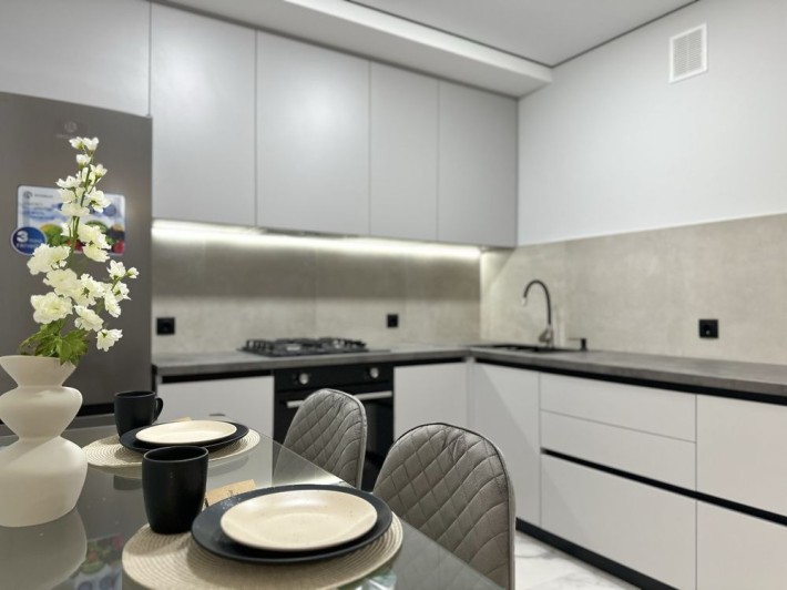 Продам 2 к. квартиру Київська,9Д. Власник - фото 1