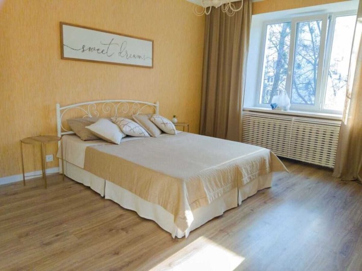 Продаж трикімнатної квартири в самому центрі міста Полтава. - фото 1