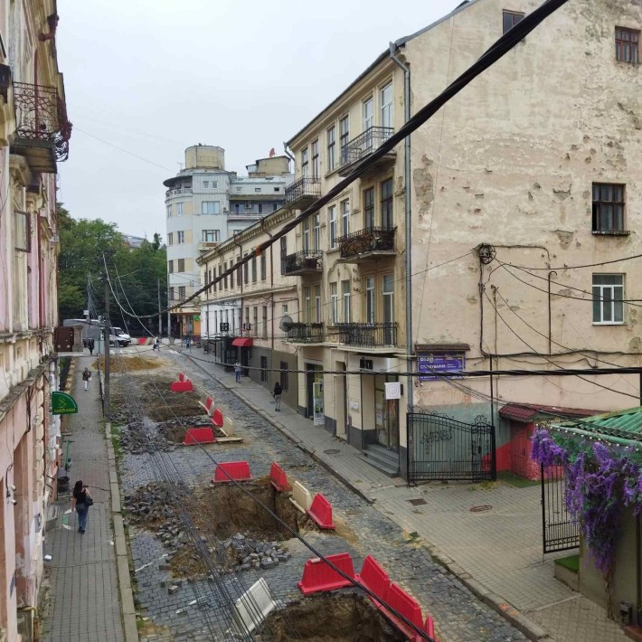 Продаж квартири центр Чернівці - фото 1