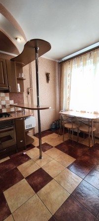 Продається трьох кімнатна квартира - фото 1