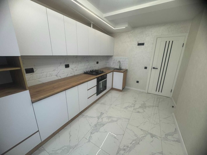 Продаж 1-к квартири по вул. Смакули - фото 1