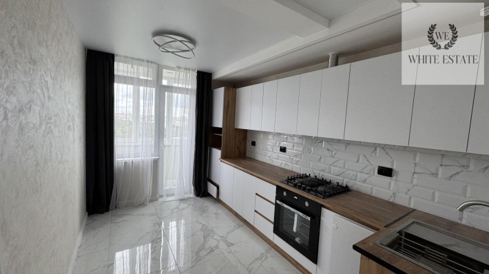 Продаж квартири по вул. Смакули - фото 1