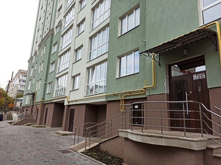 Продається 3 кімнатна квартира 97,7м.кв, вул.Глибока - фото 1