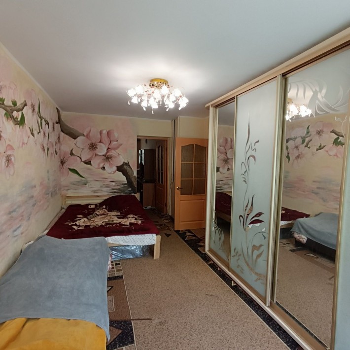 Продаж 2 к кв на Роменській - фото 1