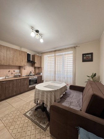 Продається велика 2-х кімнатна. 77 м.кв. Вул. Другетів. Новобудова - фото 1