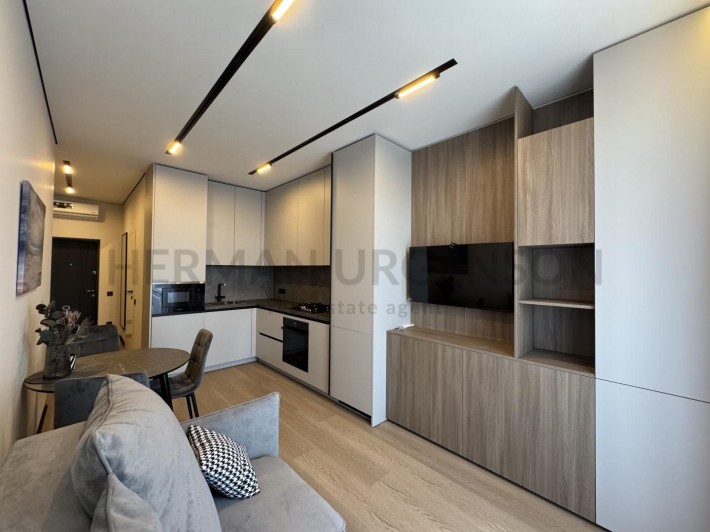 Продаж 1к квартири 44 м.кв / вул. Берченi, Центр - фото 1