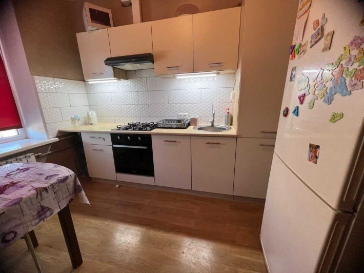 Центр продаж 2-х кімнатної квартири 50м евро 2/3поверх цегла - фото 1