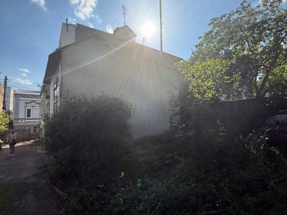 Продається двокімнатна квартира в центрі на Фучика Черновцы