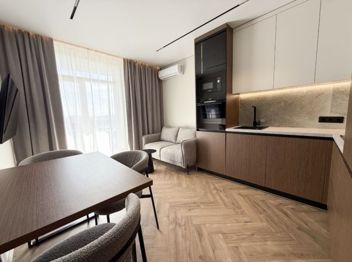 Продаж 1,5к квартири 43м2 Парк - фото 1