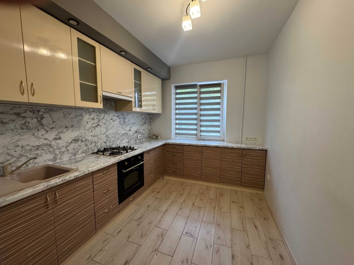 Продаж 3К Квартири з гарним ремонтом та утеплена ззовні (Фабриична) - фото 1