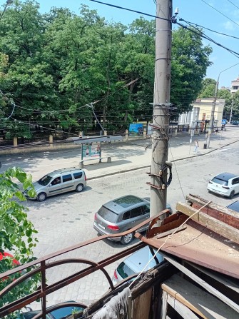 Продам 2-кімнатну квартиру на Головній навпроти парку. - фото 1