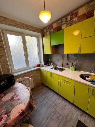 Продаж 1-кімнатної квартири вул.Новопоселенська (р-н Металургів) - фото 1