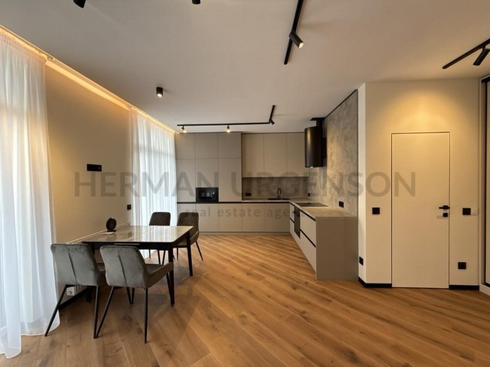 Продаж 1к квартири 54 м.кв / ЖК Crystal, вул. Бобяка - фото 1