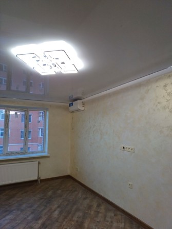 Продаємо гарну однокімнокімнатну на пр. Свободи - фото 1