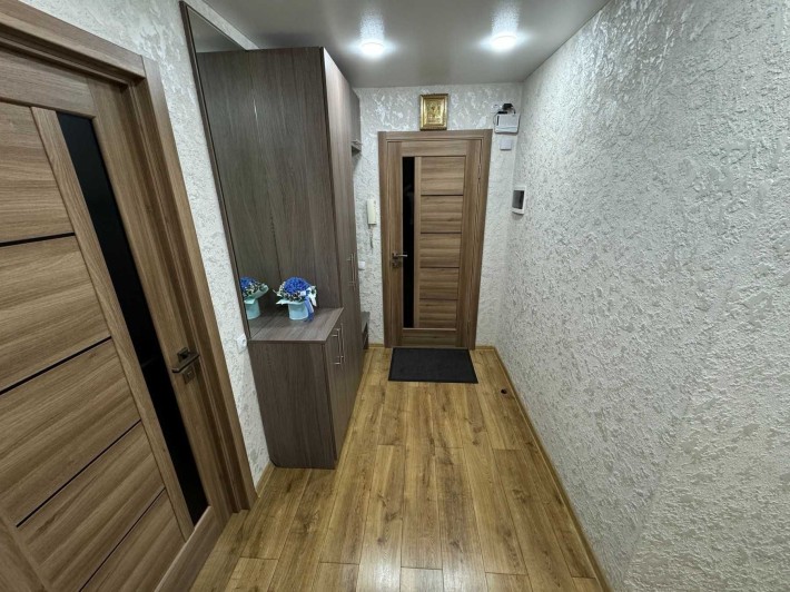 Продається 3-кімнатна квартира в новобудові в самому центрі міста - фото 1