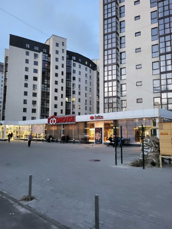Продам 1к квартиру великої площі. Новобудова вул.Збройних Сил України - фото 1