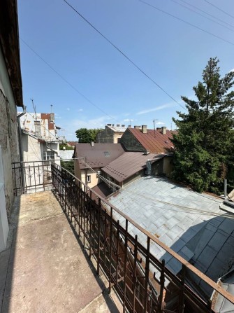 Продам 2-х кімнатний старий фонд по вул. 28 Червня - фото 1