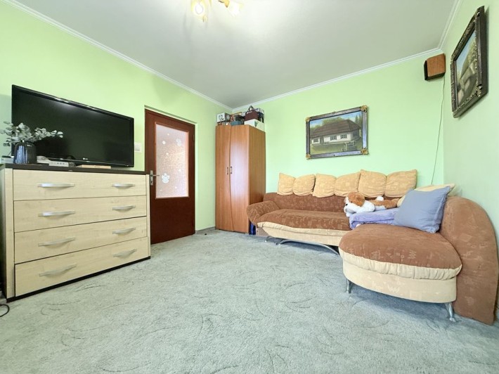 2-кімнатна в словацікій панельці | 4 пов з 9-ти | є кладова |Ціна 52К$ - фото 1
