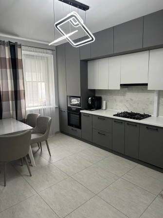 Продаж двох кімнатної квартири - фото 1