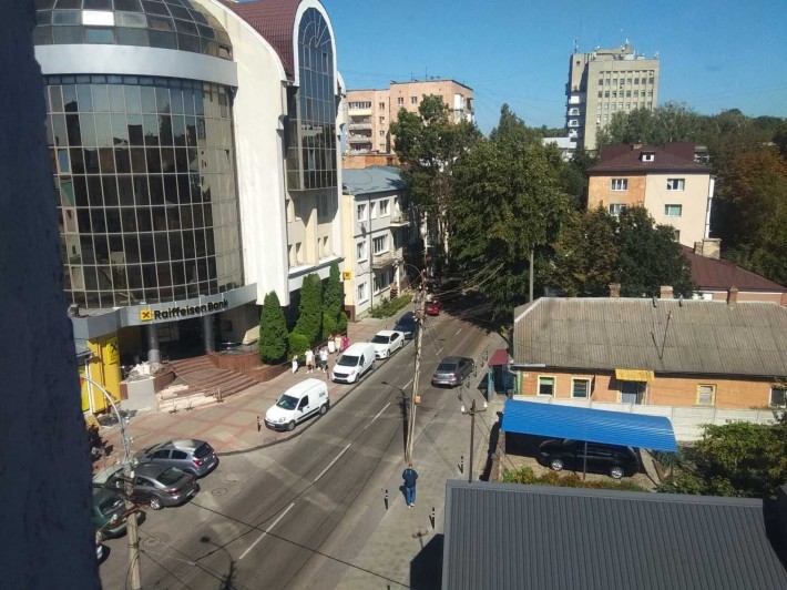 р Продам 2-кімнатну квартиру в центрі з чудовим краєвидом! - фото 1