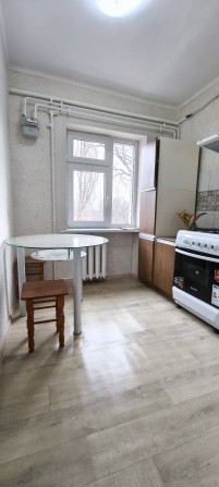 Продам двокімнатну квартиру - фото 1