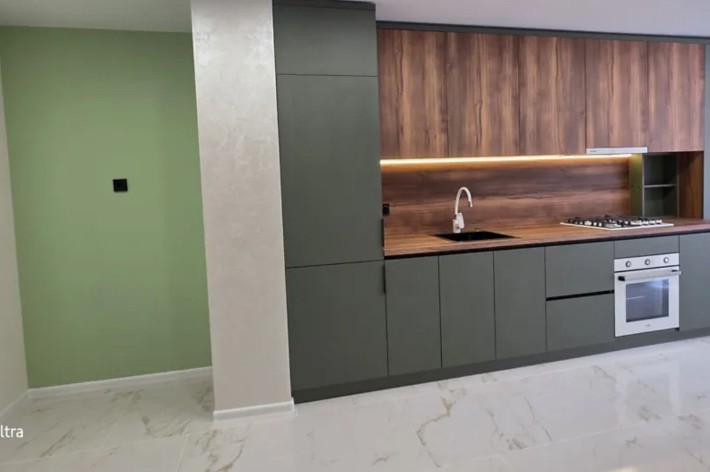 Продаж 3к квартири 90 кв. м на вул. В. Лучаковського - фото 1