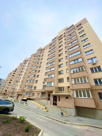 Продаж просторої  1- кімнатної квартири на проспекті Свободи - фото 1